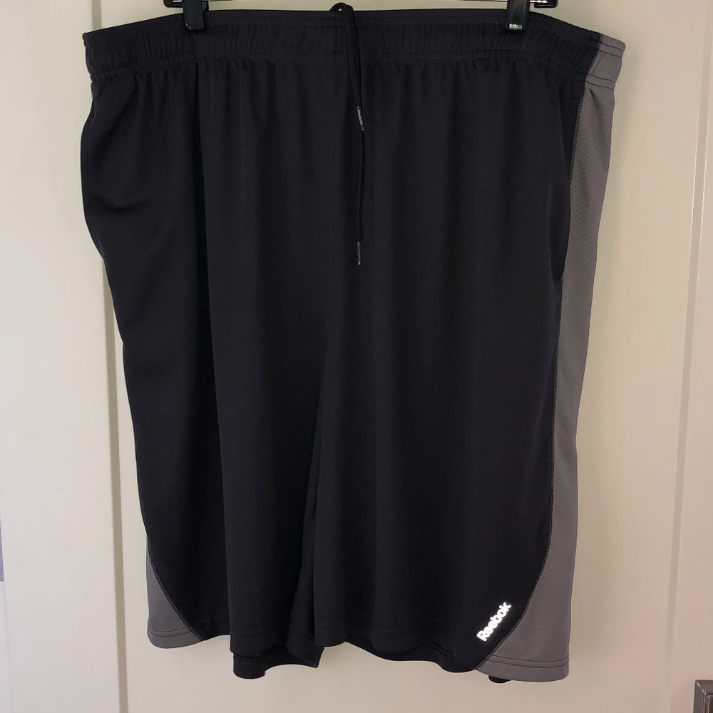 Reebok athletic shorts sz 3XL NWOT
